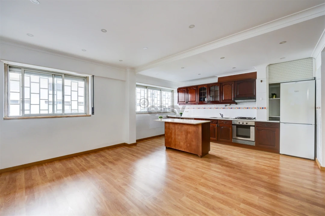 Apartamento T2 para Venda em Cacém e São Marcos Foto 1