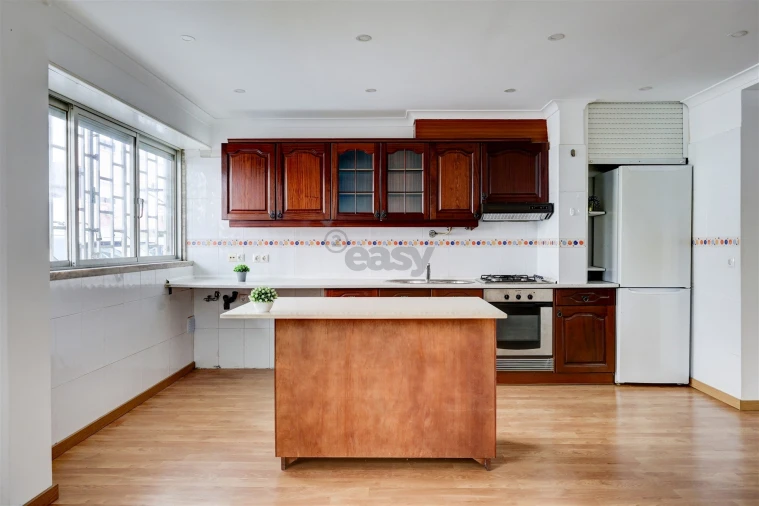 Apartamento T2 para Venda em Cacém e São Marcos Foto 8