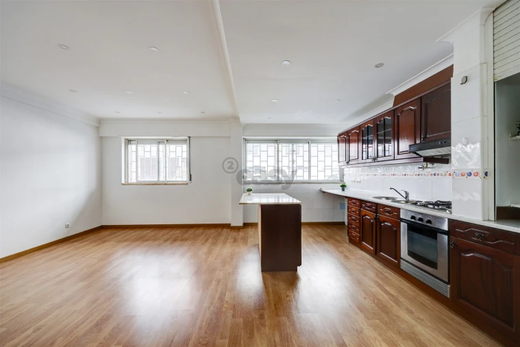 Apartamento T2 para Venda em Cacém e São Marcos Foto 6