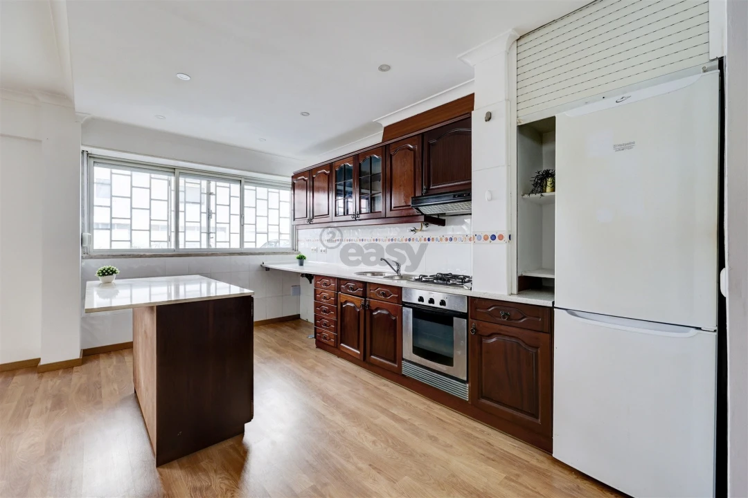Apartamento T2 para Venda em Cacém e São Marcos Foto 10