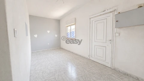 Moradia T1 para Venda em Loures