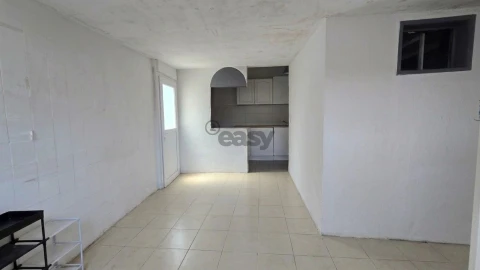 Moradia T1 para Venda em Loures