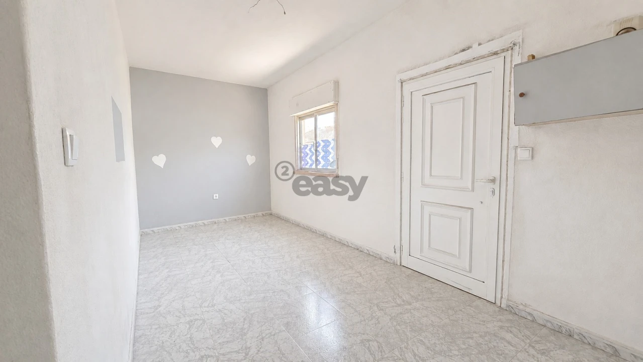 Moradia T1 para Venda em Loures Foto 11