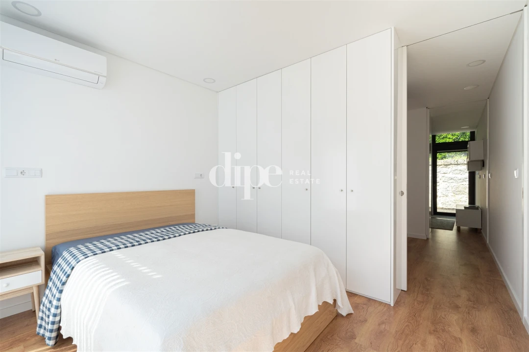 Apartamento T1 para Arrendamento em Azurem Foto 12