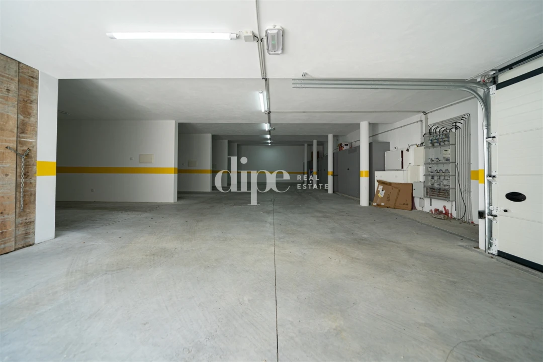 Apartamento T1 para Arrendamento em Azurem Foto 15