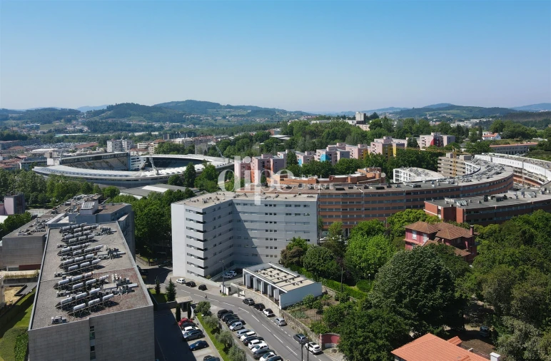 Apartamento T1 para Arrendamento em Azurem Foto 17