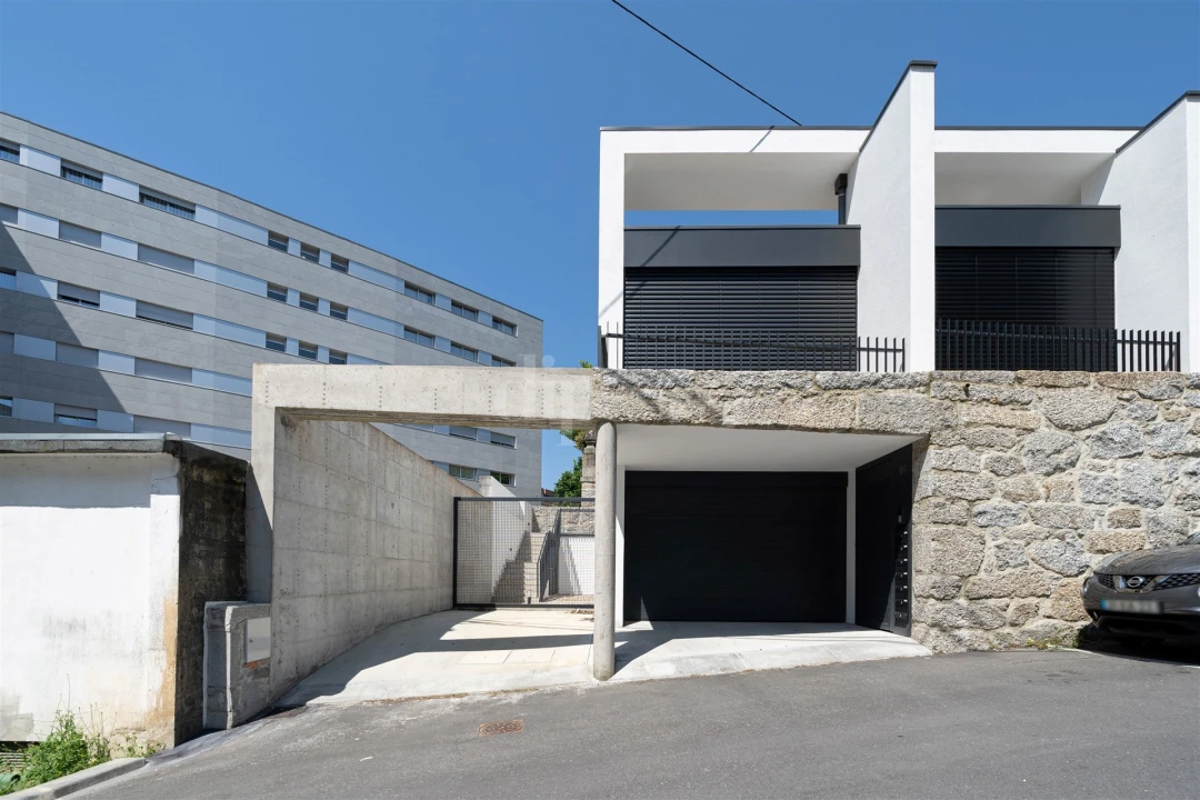 Apartamento T1 para Arrendamento em Azurem Foto 18