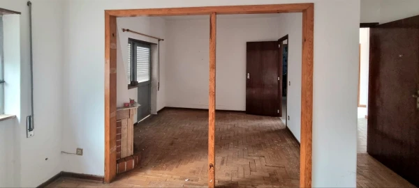 Moradia T10 para Venda em Santo Antonio dos Olivais