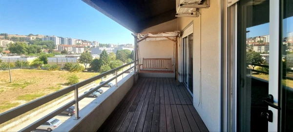 Apartamento T4 para Venda em Santo Antonio dos Olivais