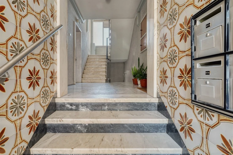 Apartamento T2 para Venda em Barcarena Foto 24