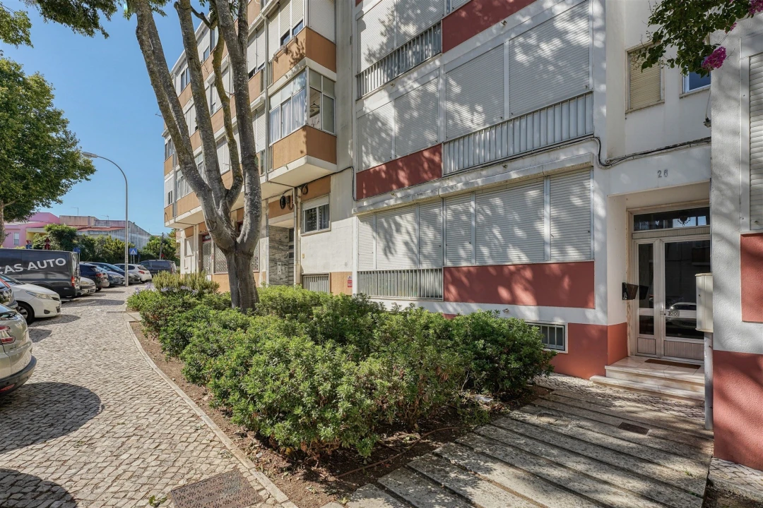 Apartamento T2 para Venda em Barcarena Foto 27