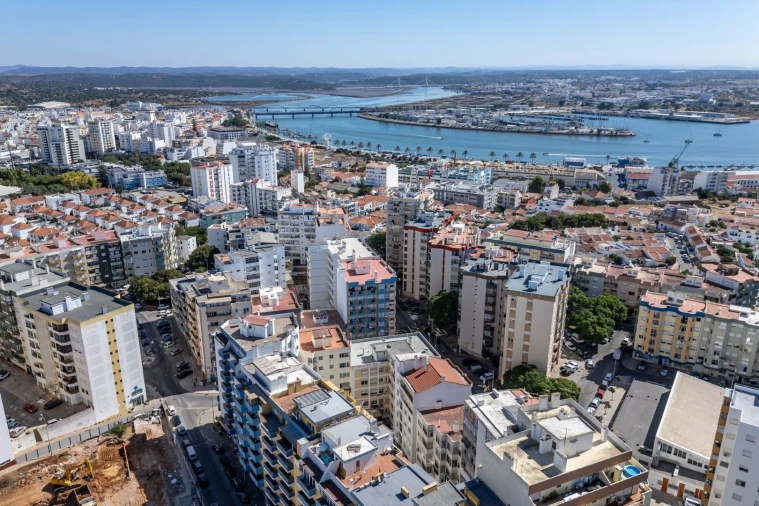 Apartamento T2 para Venda em Portimão Foto 19