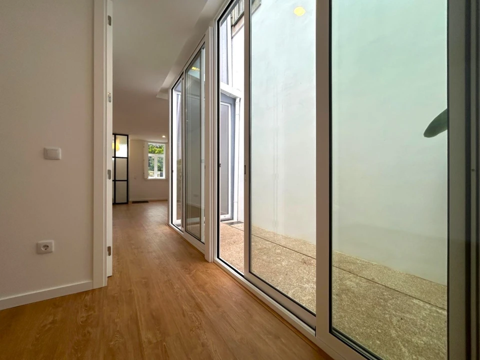 Apartamento T2 para Arrendamento em Aldoar, Foz do Douro e Nevogilde Foto 11