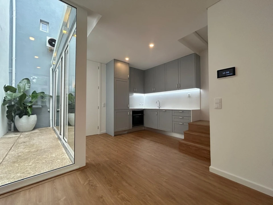 Apartamento T2 para Arrendamento em Aldoar, Foz do Douro e Nevogilde Foto 6
