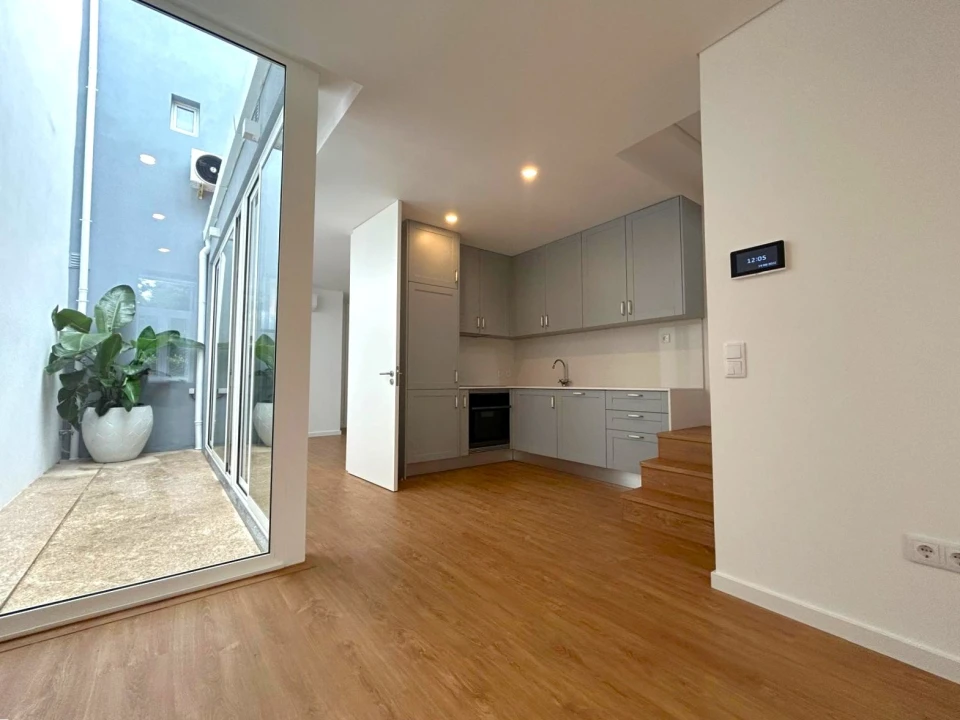 Apartamento T2 para Arrendamento em Aldoar, Foz do Douro e Nevogilde Foto 15