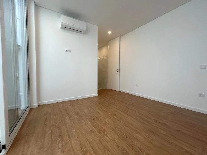 Apartamento T2 para Arrendamento em Aldoar, Foz do Douro e Nevogilde Foto 14