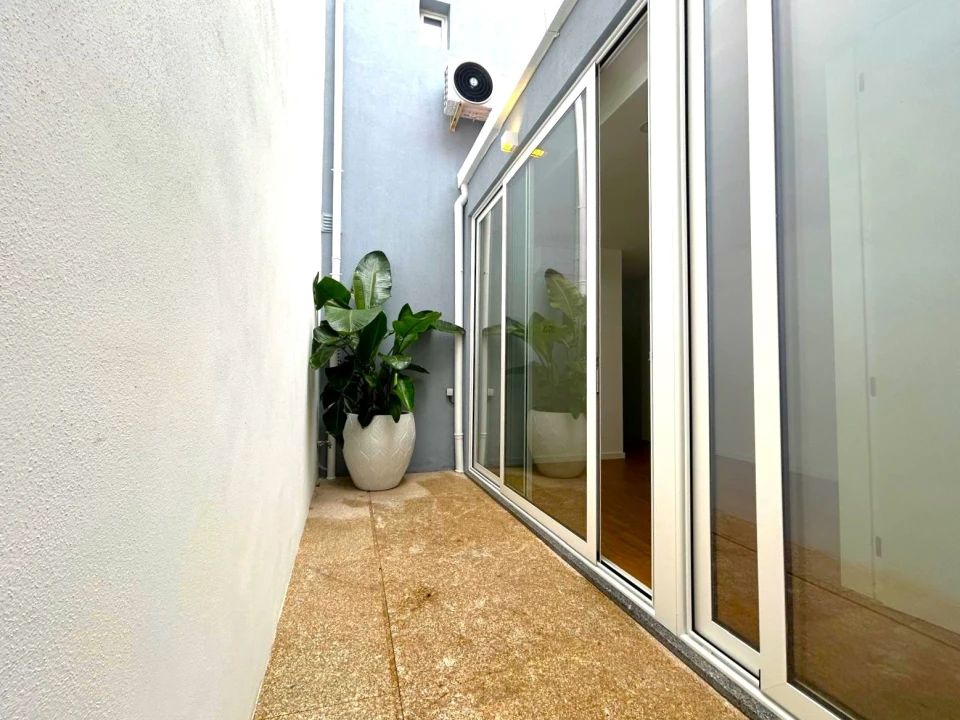 Apartamento T2 para Arrendamento em Aldoar, Foz do Douro e Nevogilde Foto 8