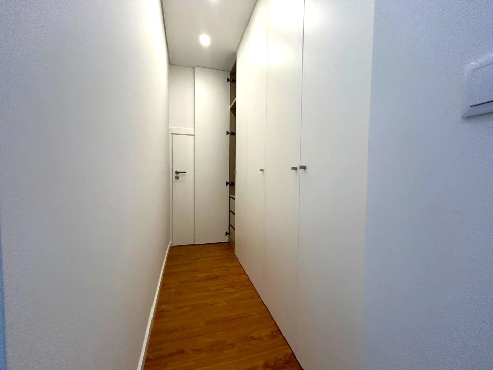 Apartamento T2 para Arrendamento em Aldoar, Foz do Douro e Nevogilde Foto 13