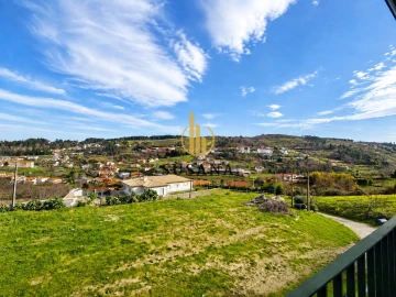 Moradia T5 para Venda em Lamego (Almacave e Sé)