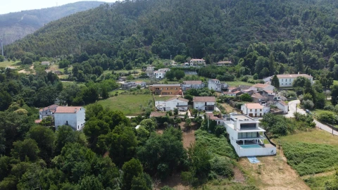 Moradia T3 para Venda em Lousã e Vilarinho