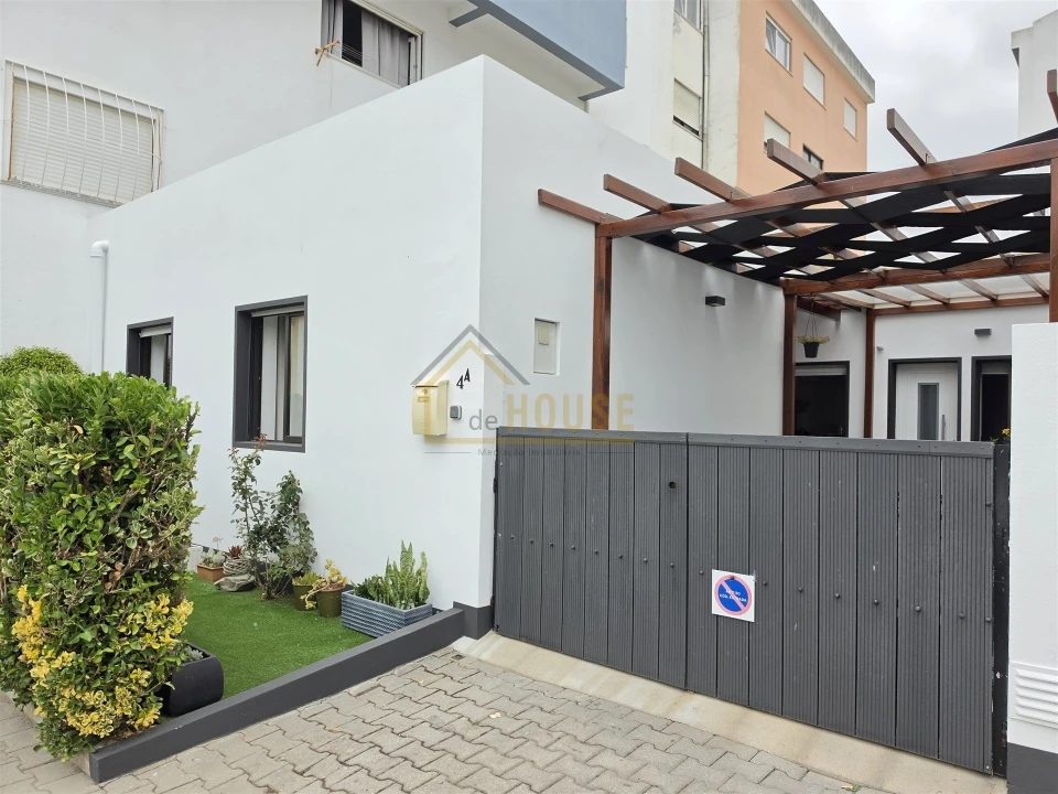 Moradia T2 para Venda em Vimeiro Foto 17