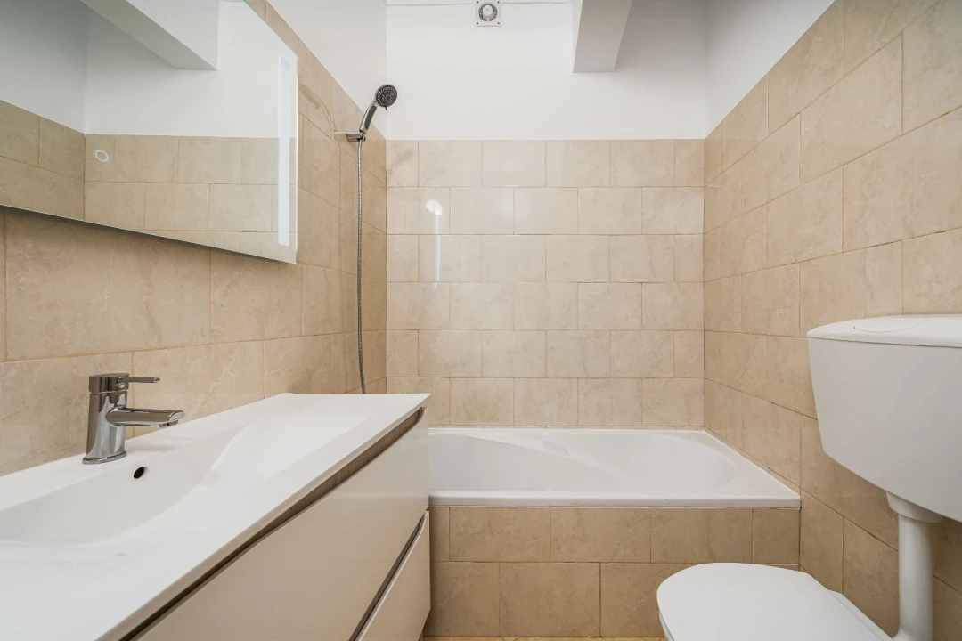 Apartamento T2 para Venda em Portimão Foto 16