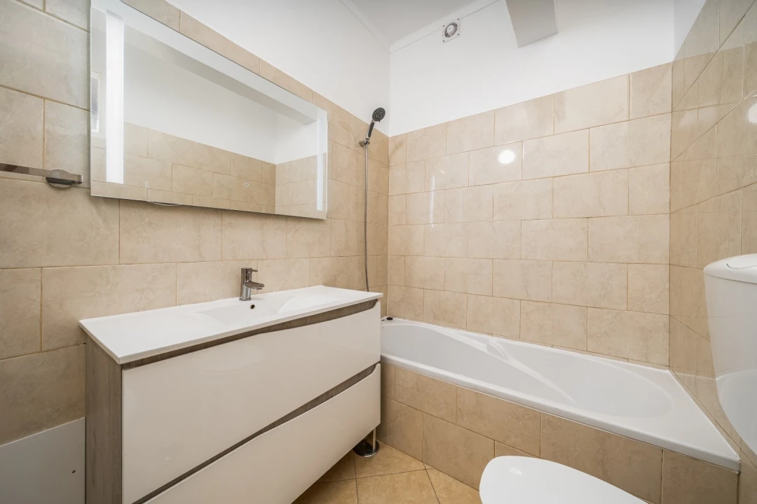 Apartamento T2 para Venda em Portimão Foto 17