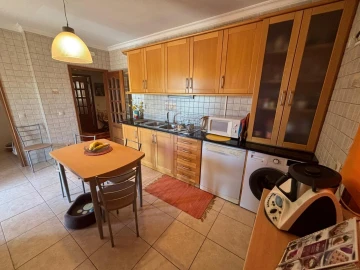Apartamento T3 para Venda em Gouveia (São Pedro e São Julião)