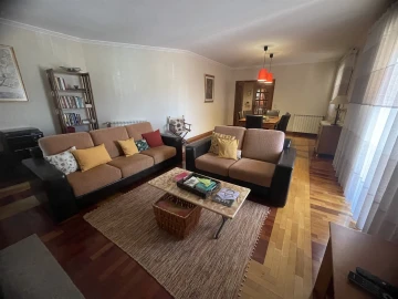 Apartamento T3 para Venda em Gouveia (São Pedro e São Julião)