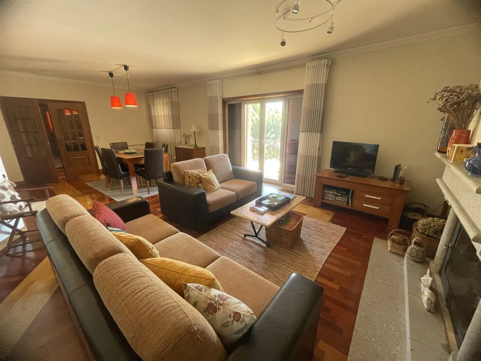 Apartamento T3 para Venda em Gouveia (São Pedro e São Julião) Foto 1