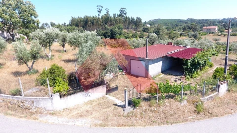 Quinta T0 para Venda em Covas e Vila Nova de Oliveirinha