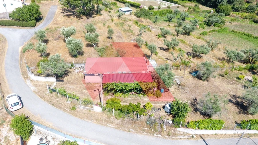 Quinta T0 para Venda em Covas e Vila Nova de Oliveirinha Foto 11