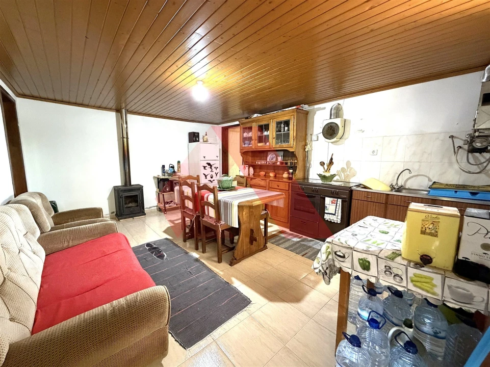 Quinta T0 para Venda em Covas e Vila Nova de Oliveirinha Foto 6