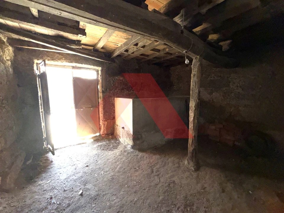 Moradia T2 para Venda em São João de Areias Foto 10