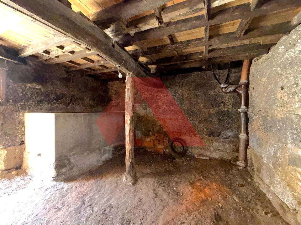 Moradia T2 para Venda em São João de Areias Foto 9