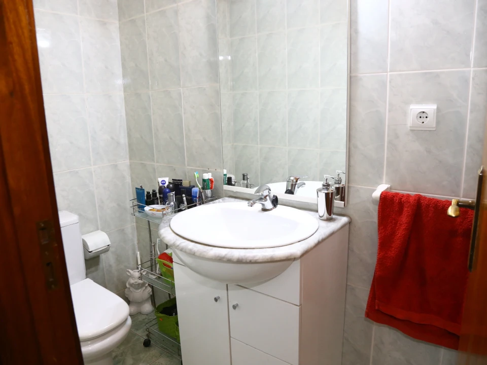 Apartamento T2 para Venda em Valongo Foto 13