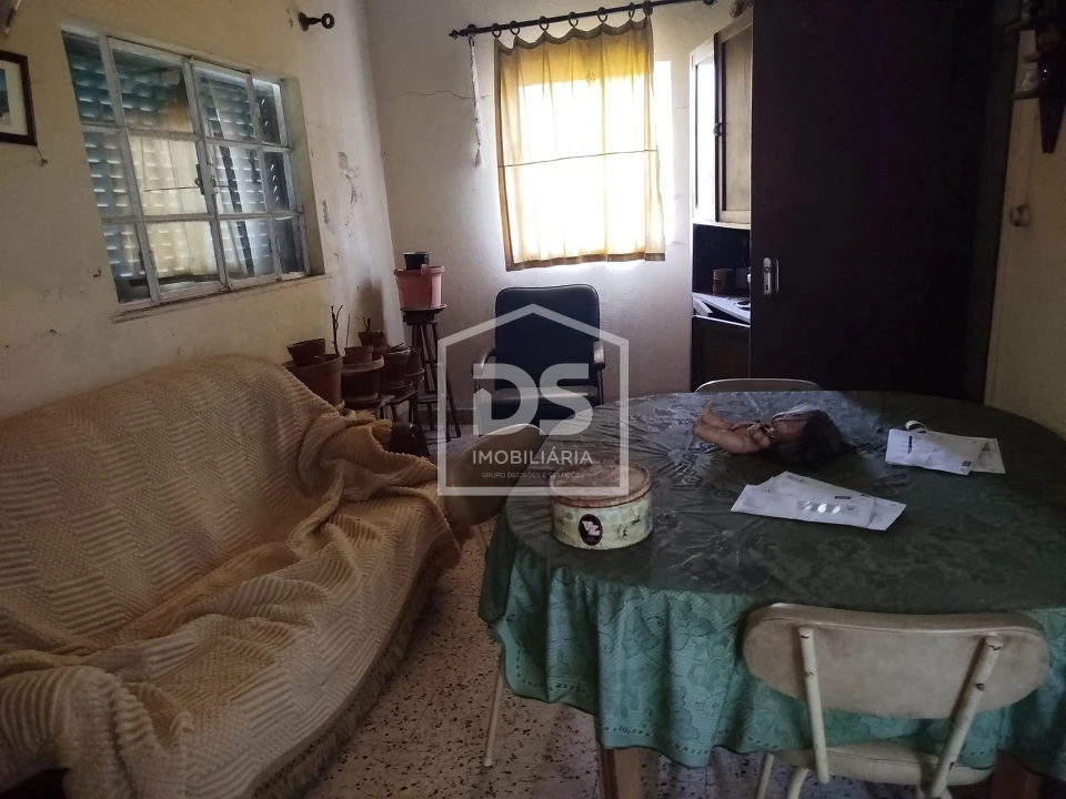 Moradia T3 para Venda em Cabanas de Viriato Foto 31