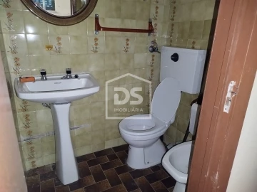 Moradia T3 para Venda em Cabanas de Viriato