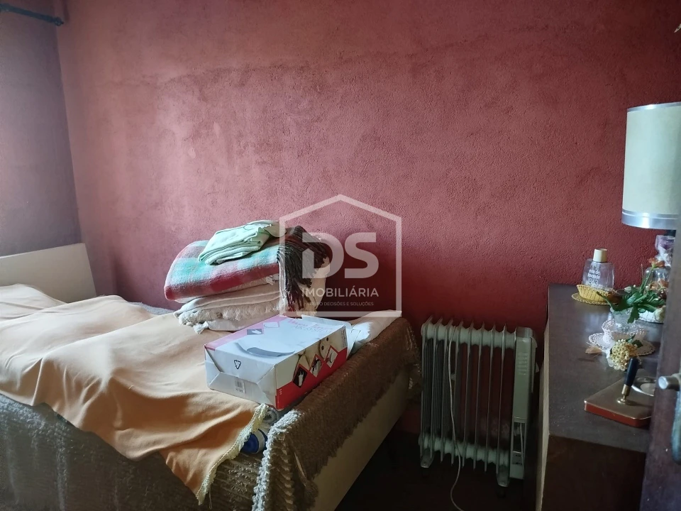Moradia T3 para Venda em Cabanas de Viriato Foto 36