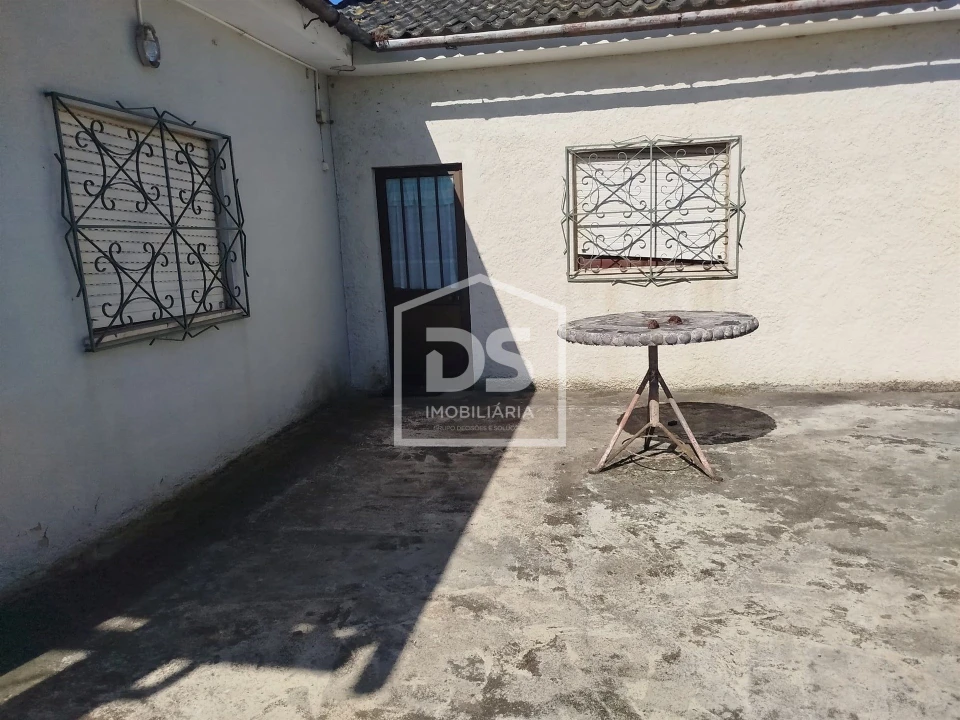 Moradia T3 para Venda em Cabanas de Viriato Foto 38