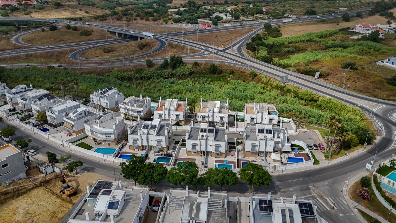 Moradia T3 para Venda em Caparica e Trafaria Foto 2