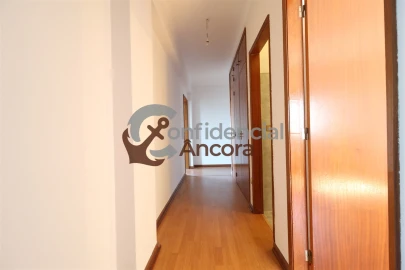 Apartamento T3 para Venda em Gouveia (São Pedro e São Julião)