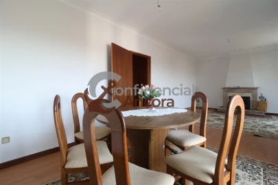 Apartamento T3 para Venda em Gouveia (São Pedro e São Julião)