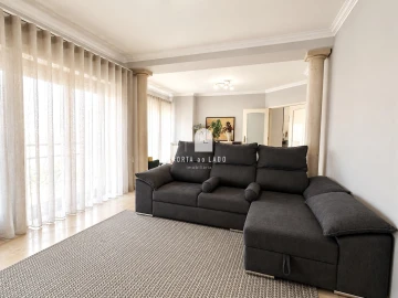 Apartamento T4 para Venda em Pedroso e Seixezelo