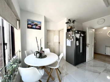 Apartamento T4 para Venda em Pedroso e Seixezelo