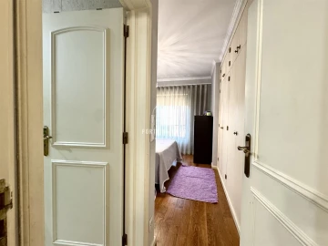 Apartamento T4 para Venda em Pedroso e Seixezelo