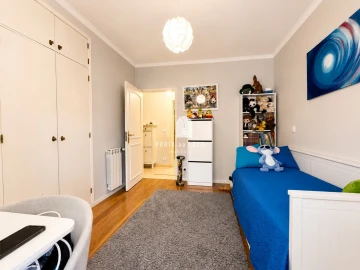 Apartamento T4 para Venda em Pedroso e Seixezelo