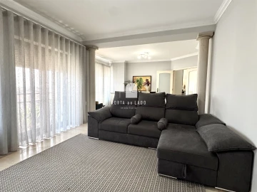 Apartamento T4 para Venda em Pedroso e Seixezelo