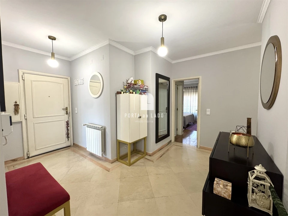 Apartamento T4 para Venda em Pedroso e Seixezelo Foto 8