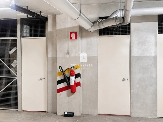 Apartamento T4 para Venda em Pedroso e Seixezelo Foto 21